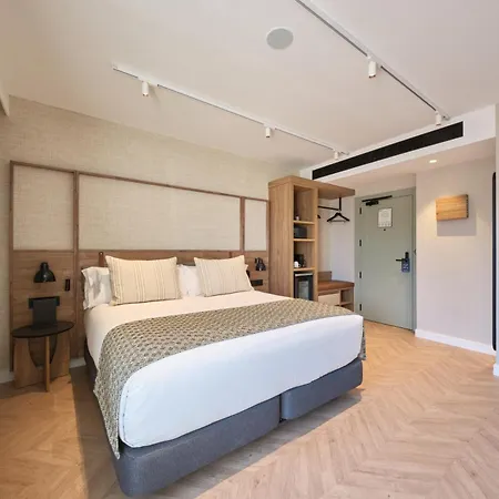 Catalonia Sagrada Familia Hotel Barcelona Room photo